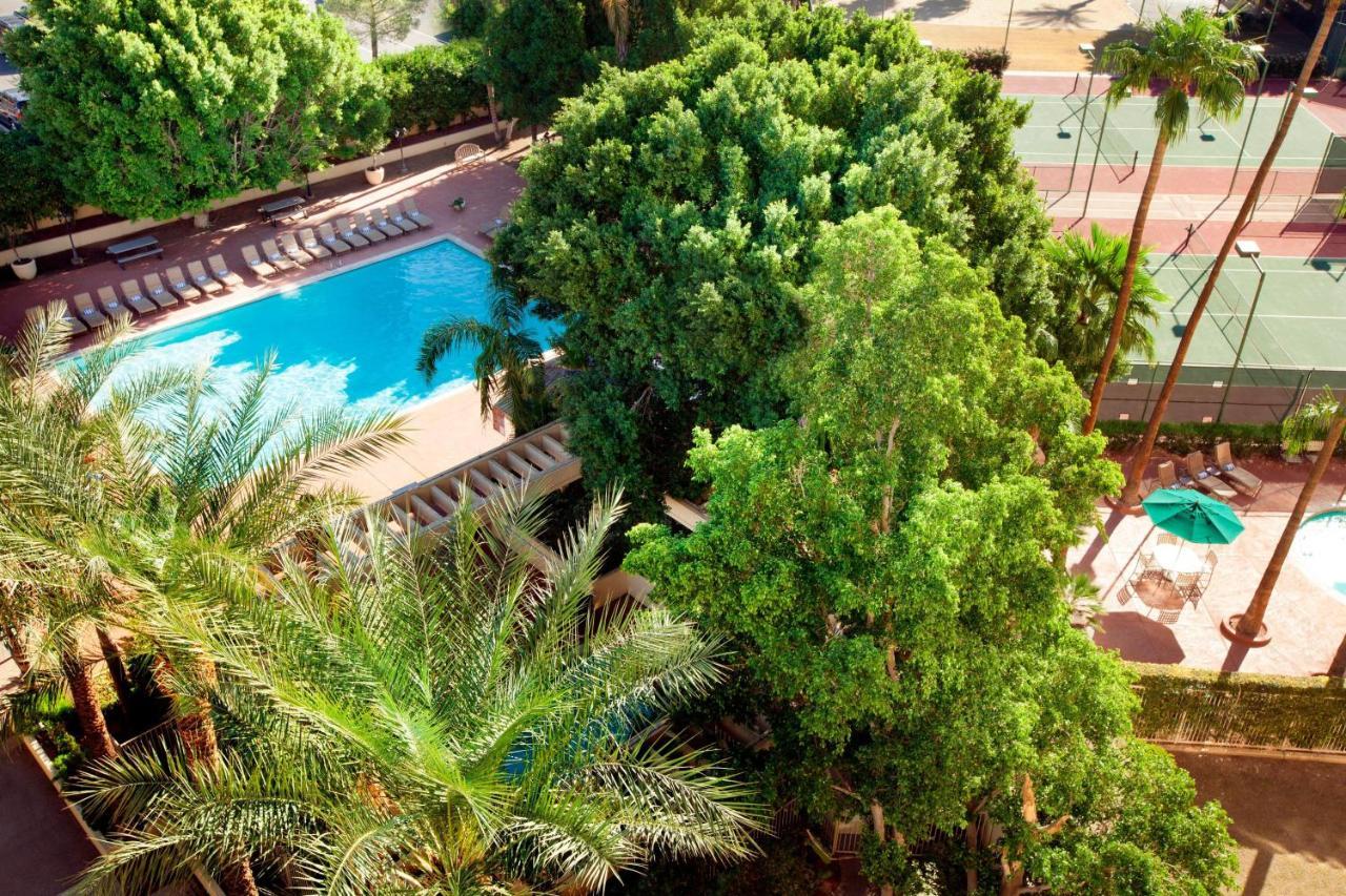 Sheraton Crescent Hotel Финикс Екстериор снимка