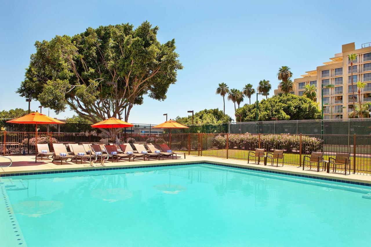 Sheraton Crescent Hotel Финикс Екстериор снимка