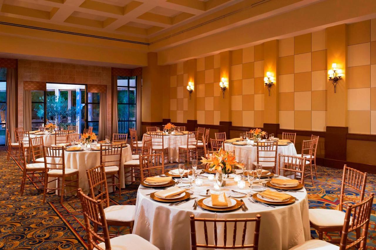 Sheraton Crescent Hotel Финикс Екстериор снимка
