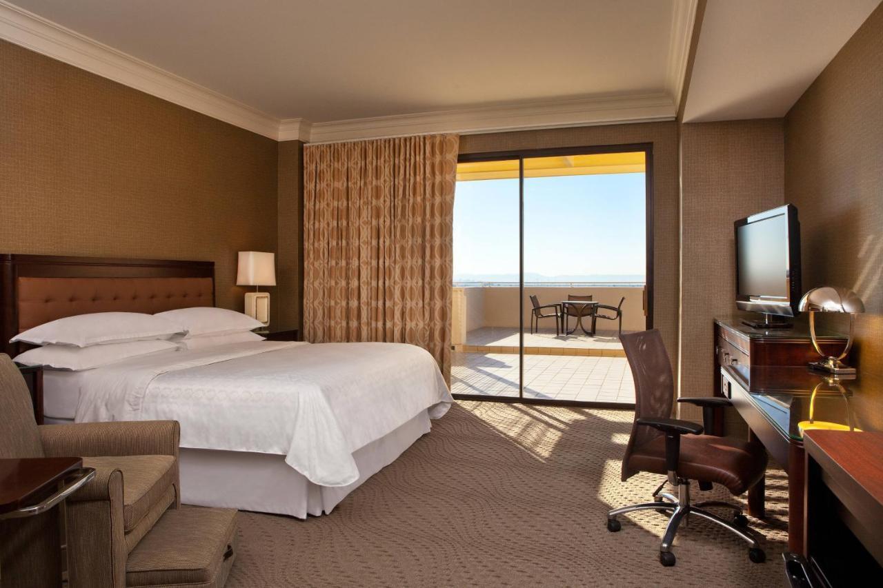 Sheraton Crescent Hotel Финикс Екстериор снимка