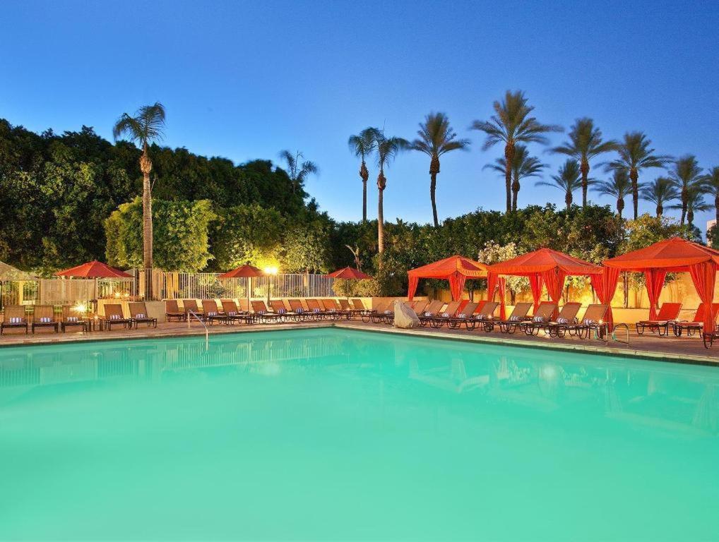 Sheraton Crescent Hotel Финикс Екстериор снимка