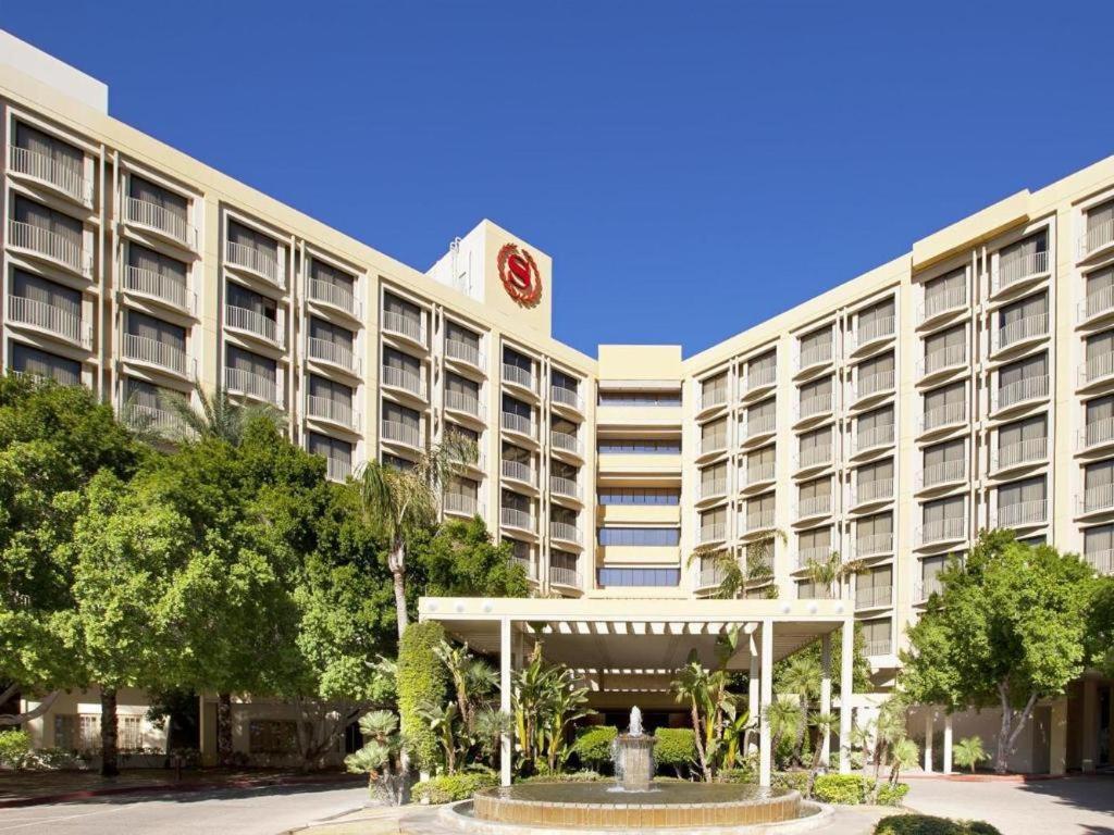 Sheraton Crescent Hotel Финикс Екстериор снимка