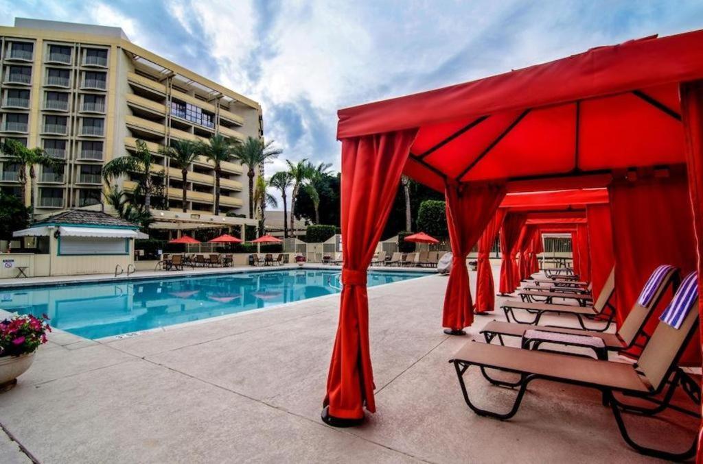 Sheraton Crescent Hotel Финикс Екстериор снимка